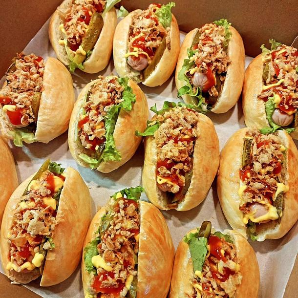 Мини хот-доги Мини хот-доги