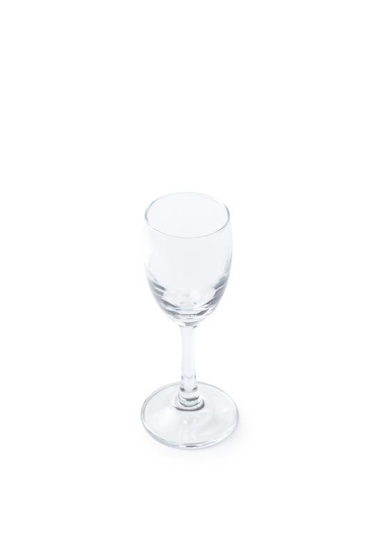 Стеклянный бокал под алкогольные напитки