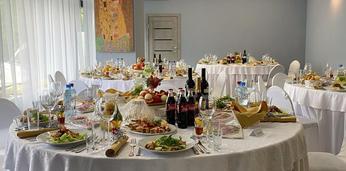 Премиальный праздничный банкет с обслуживанием на 20 персон